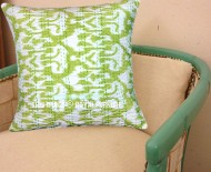 16" X 16" Parrot Green Decorative Zig Zag Ikat Throw Pillow Cover